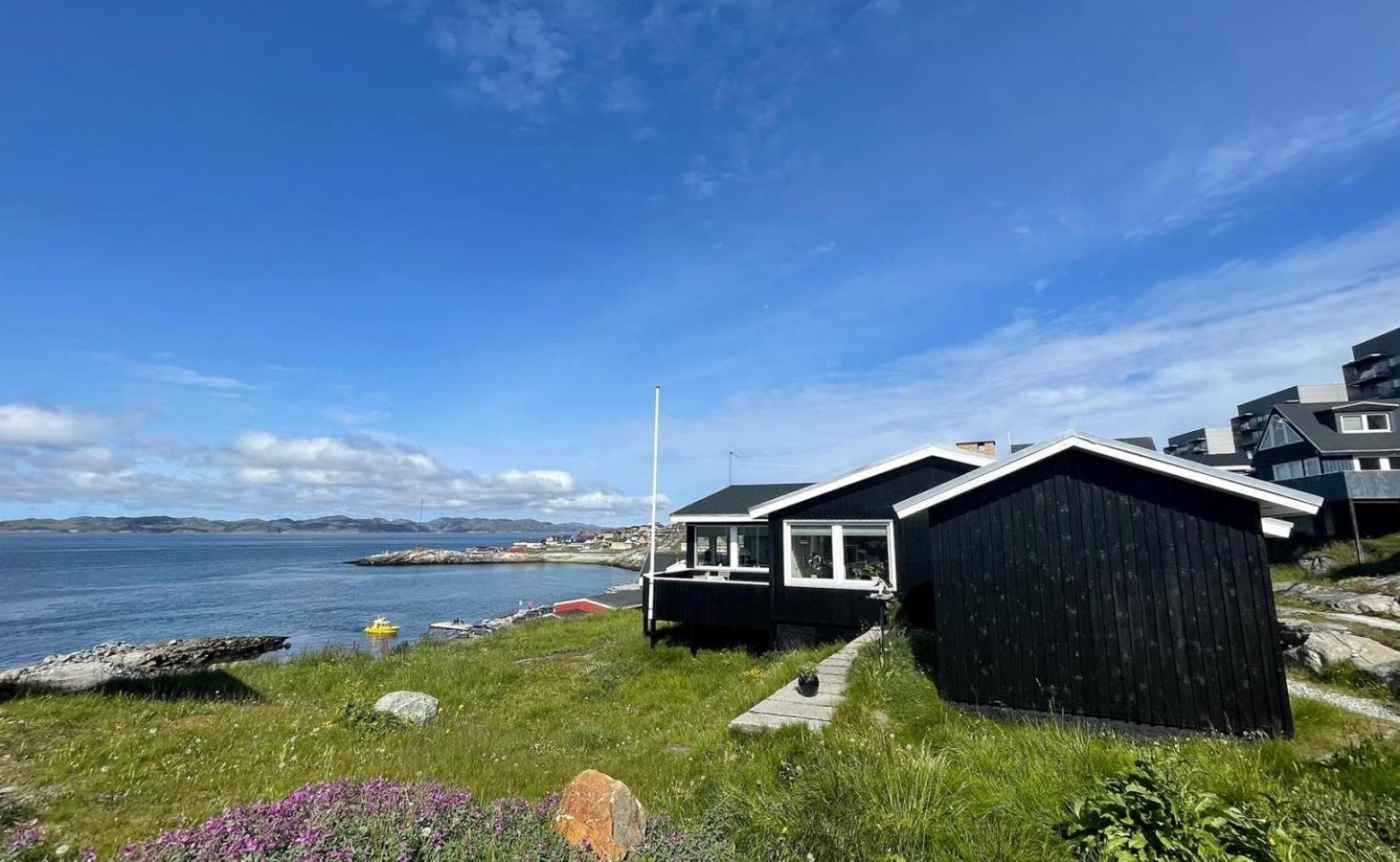 The Black House Tuapannguit 48 Villa Nuuk Esterno foto